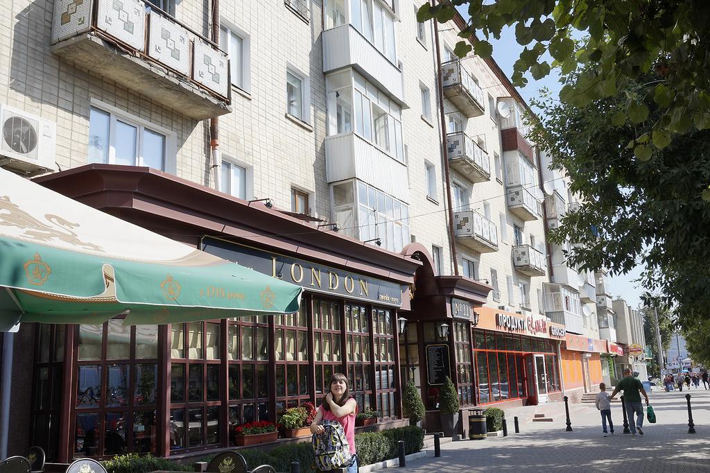 Apartment On Kniaziv Koriatovychiv Kamianets-Podilskyi Exterior foto